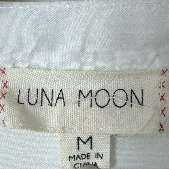 Luna Moon Floral Embroidered Tunic Top M Ivory Boho Sheer Roll Tab Sleeves Swim - Picture 3 of 11